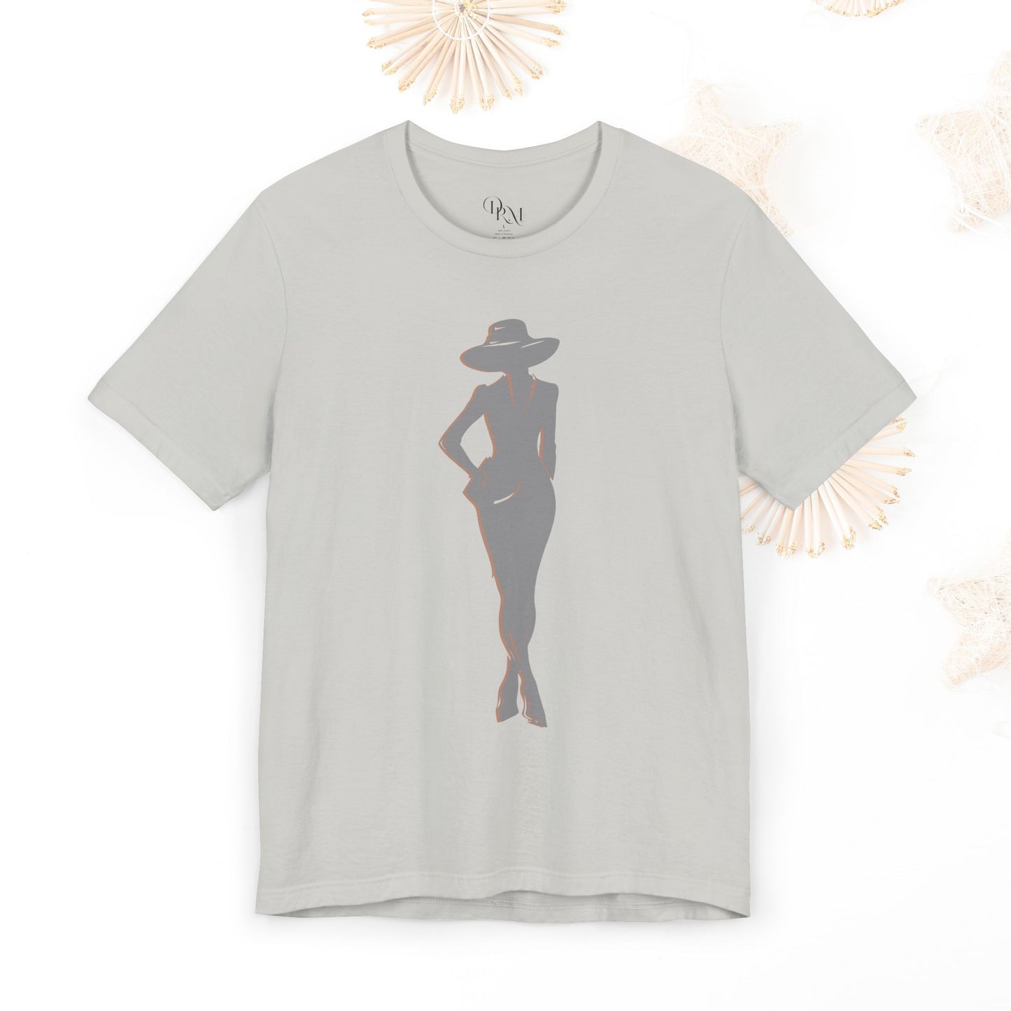 Chic Silhouette Tee: Stylish Unisex Short Sleeve T-Shirt, Casual Wear, Fashion Statement, Summer Essential, Gift Idea for Her - DiRoMi