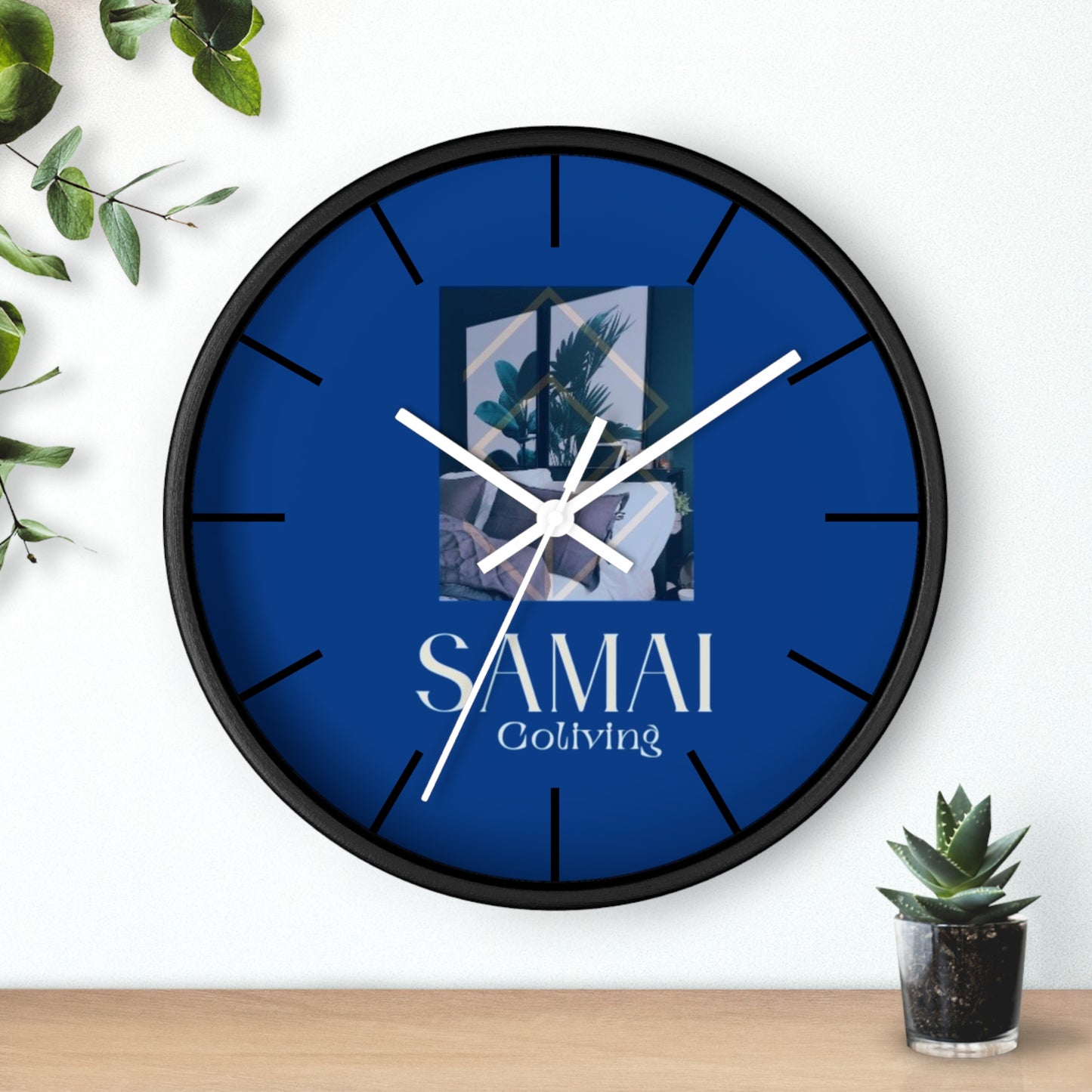 Chic Modern Wall Clock