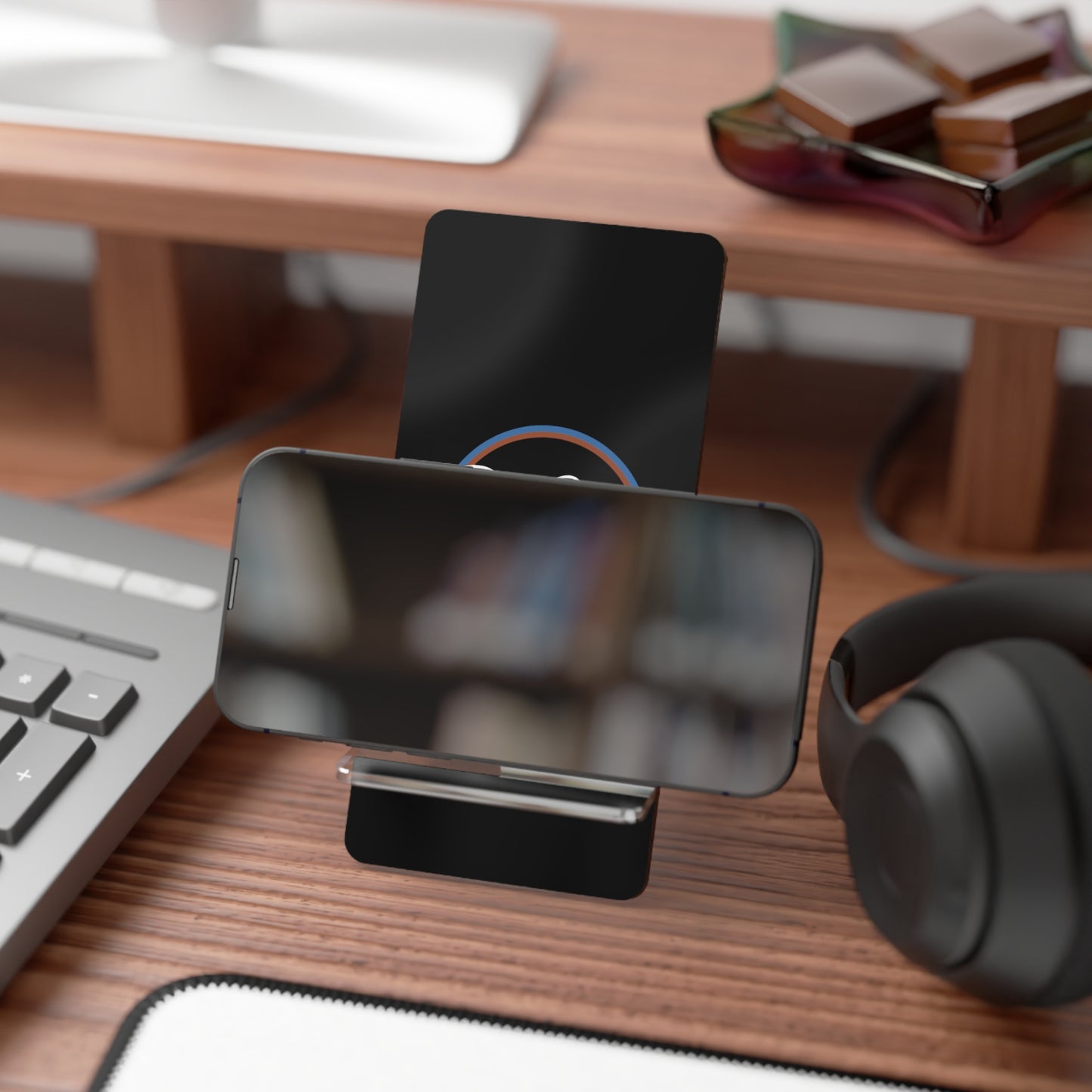 Sleek Smartphone Stand