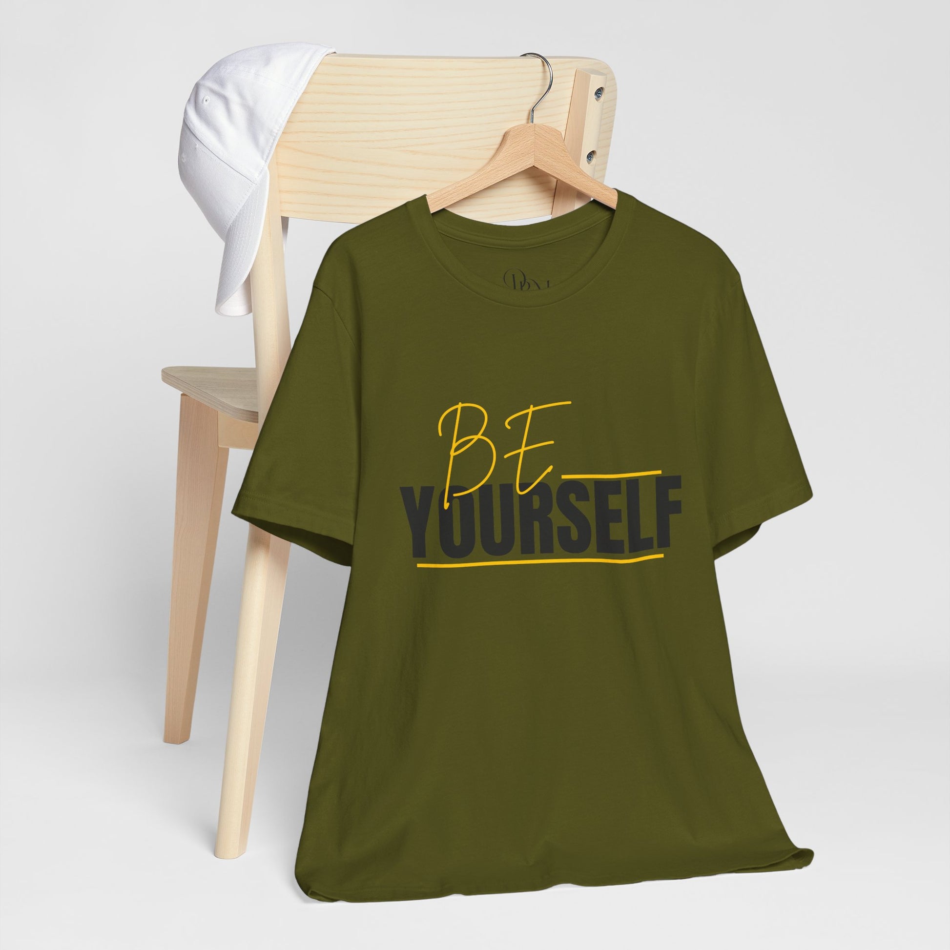 Be Yourself Inspirational Unisex T-Shirt - Perfect for Casual Wear and Self-Expression - DiRoMi