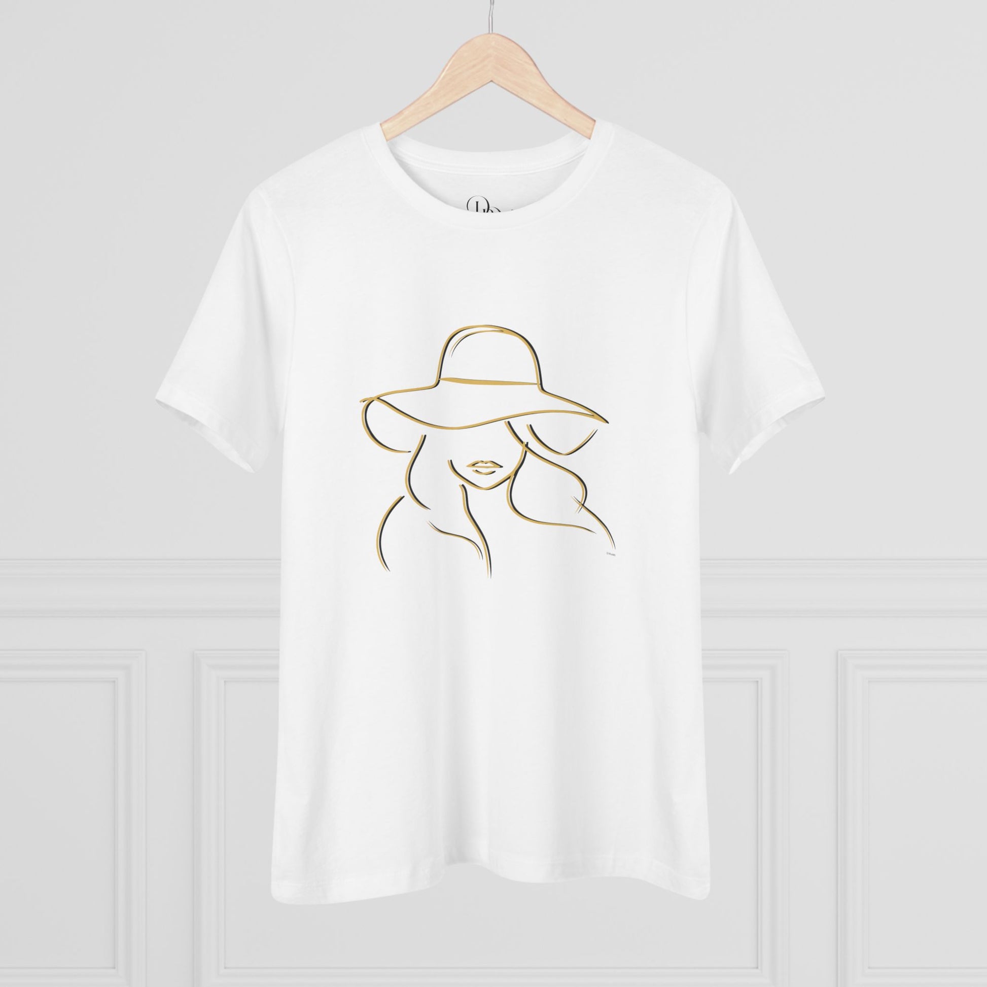 Chic Women's Cotton Tee - Stylish Minimalist Fashion Top - DiRoMi