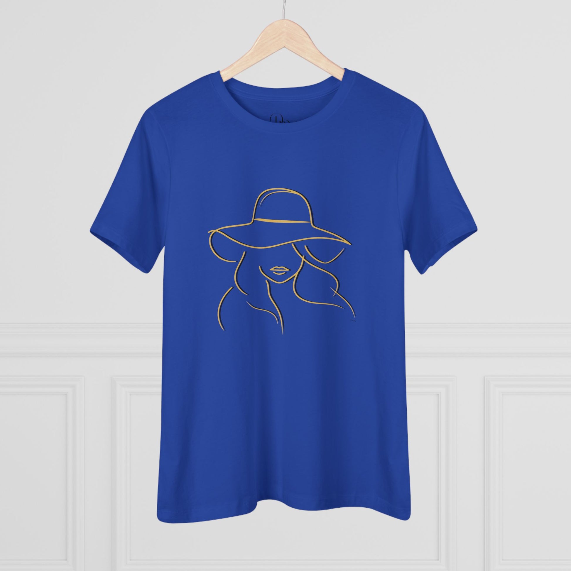 Chic Women's Cotton Tee - Stylish Minimalist Fashion Top - DiRoMi