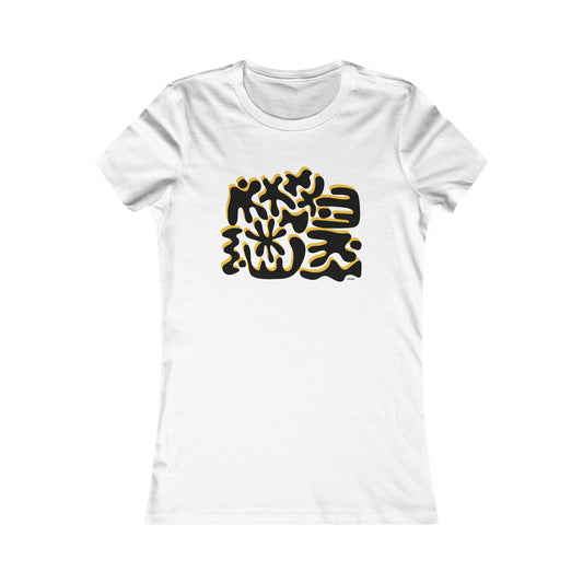 Chic Women's Graphic Tee - Trendy Casual Fashion - DiRoMi