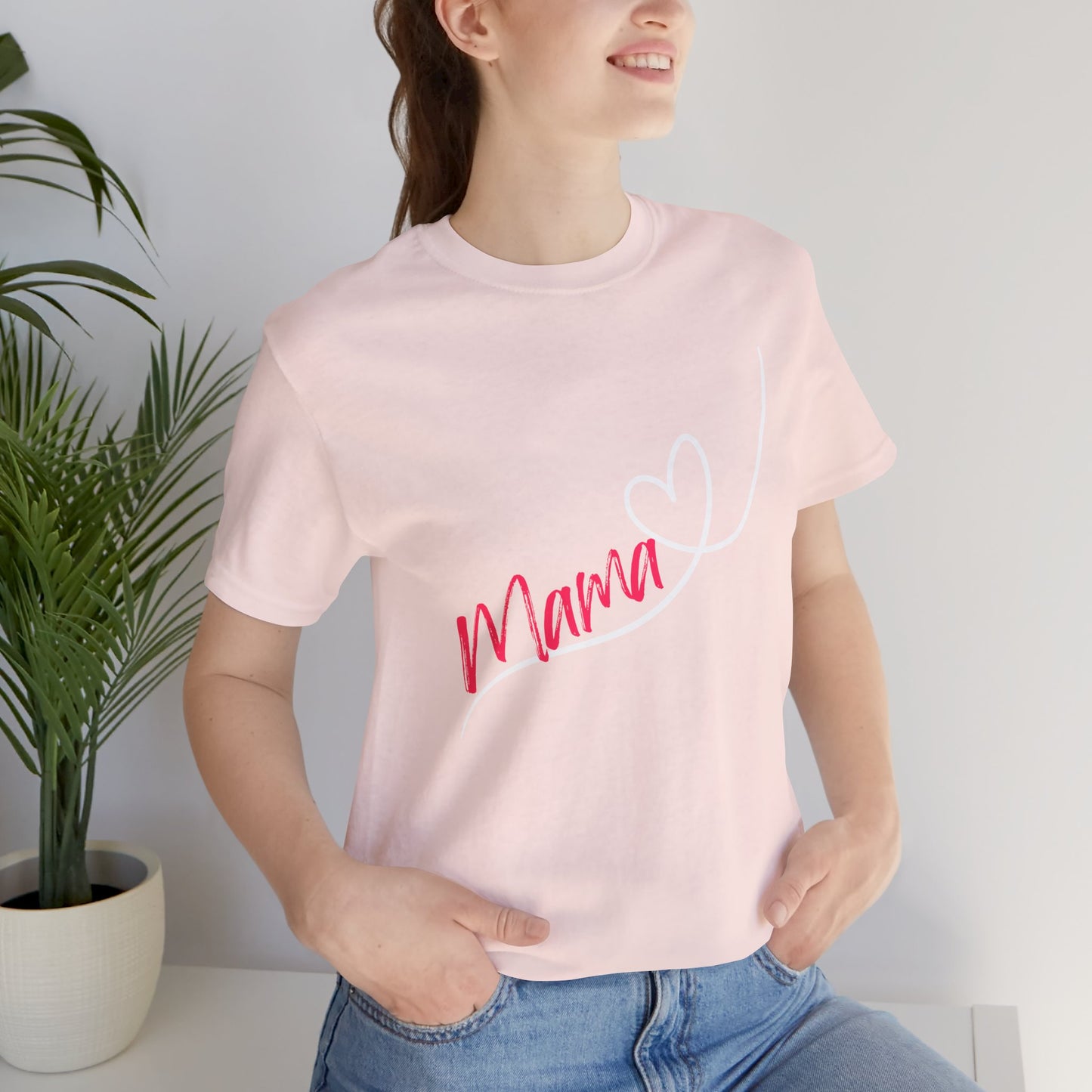 Mama Short Sleeve Tee - Cute Gift for Moms, Mother's Day Apparel, Mommy Shirt, Casual Wear, Mom Life Style, Mother's day - DiRoMi