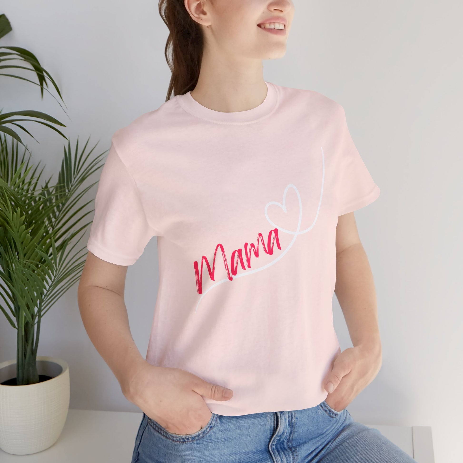 Mama Short Sleeve Tee - Cute Gift for Moms, Mother's Day Apparel, Mommy Shirt, Casual Wear, Mom Life Style, Mother's day - DiRoMi