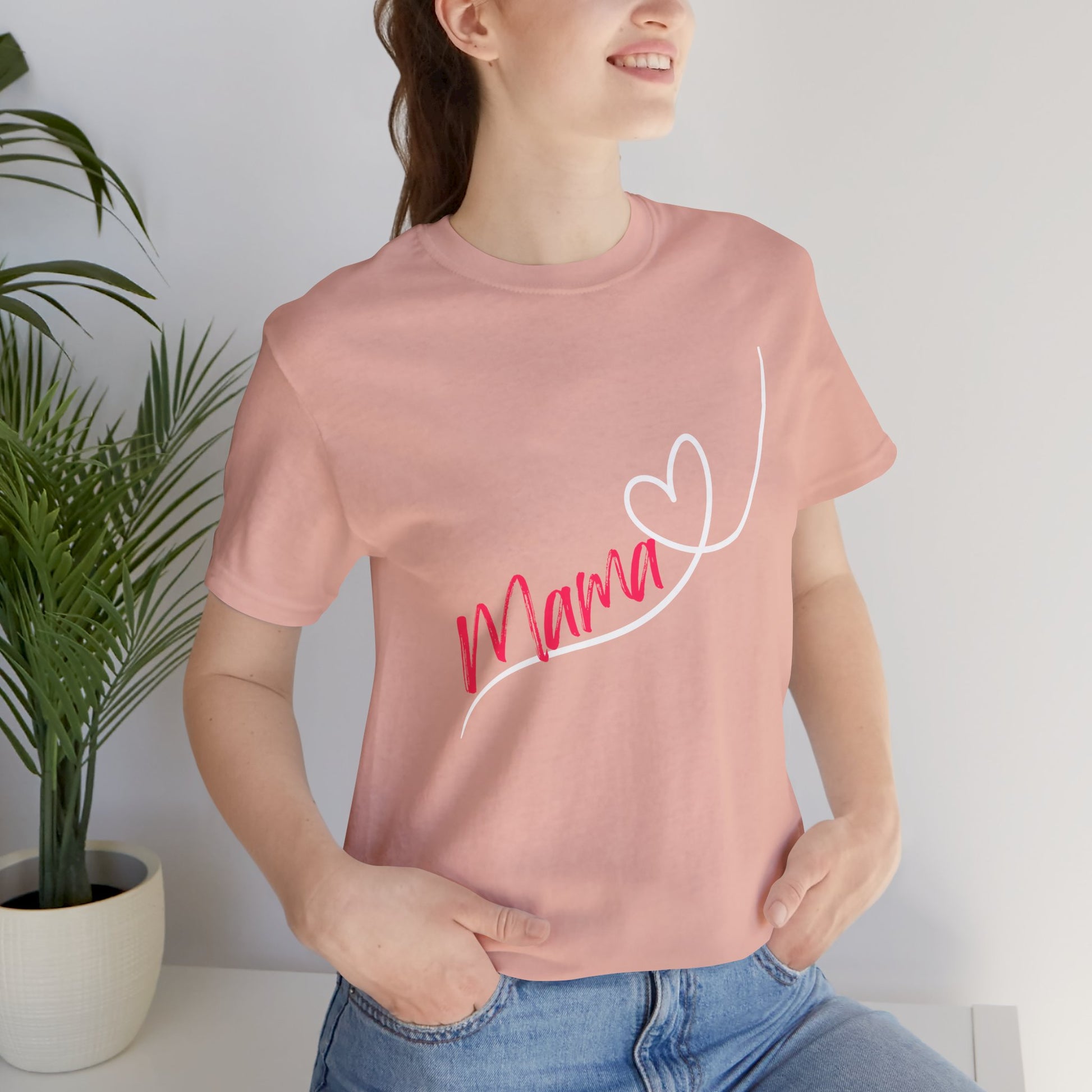 Mama Short Sleeve Tee - Cute Gift for Moms, Mother's Day Apparel, Mommy Shirt, Casual Wear, Mom Life Style, Mother's day - DiRoMi