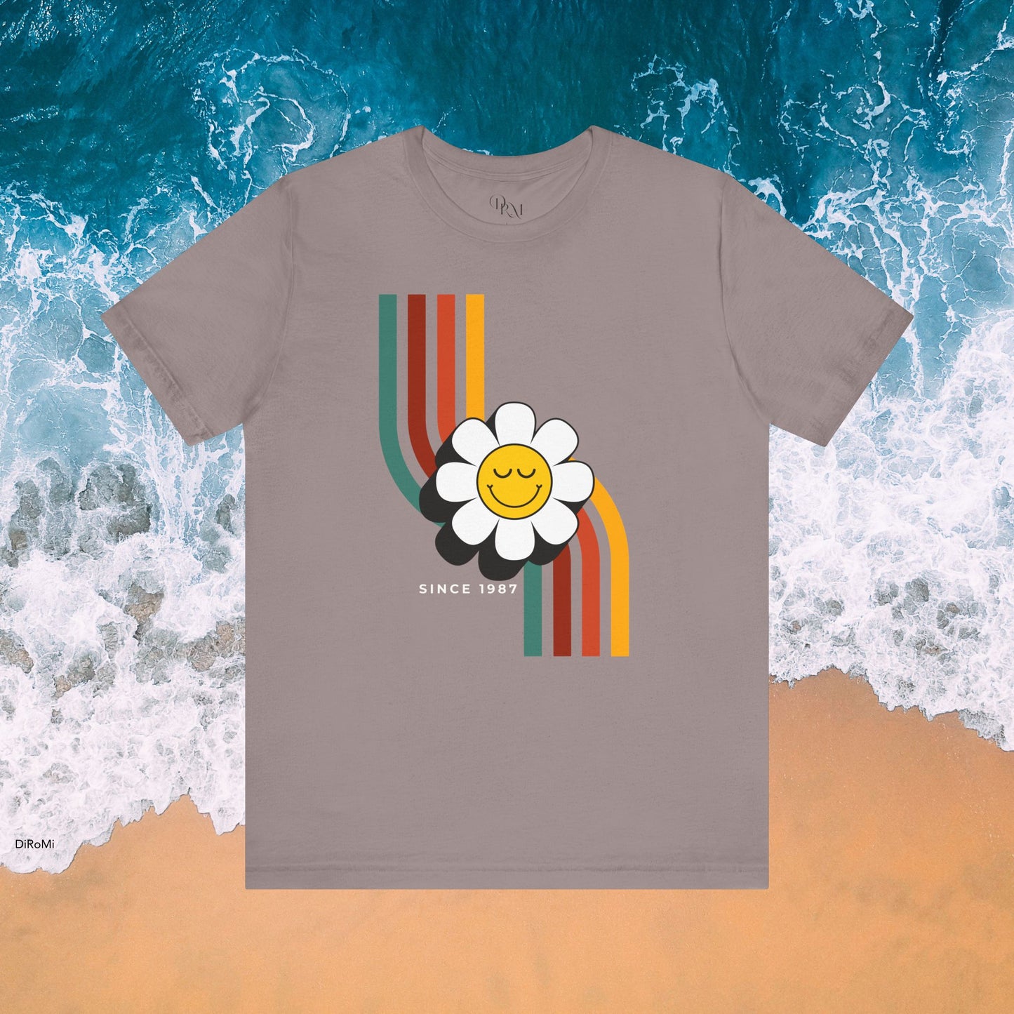 Retro Flower Graphic Unisex Short Sleeve Tee - California Vibes - DiRoMi