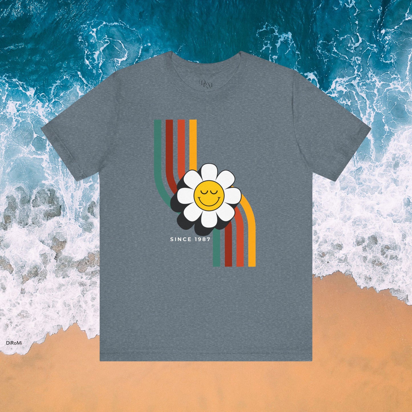 Retro Flower Graphic Unisex Short Sleeve Tee - California Vibes - DiRoMi