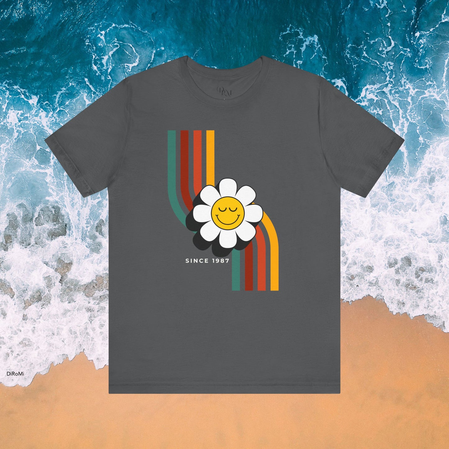 Retro Flower Graphic Unisex Short Sleeve Tee - California Vibes - DiRoMi