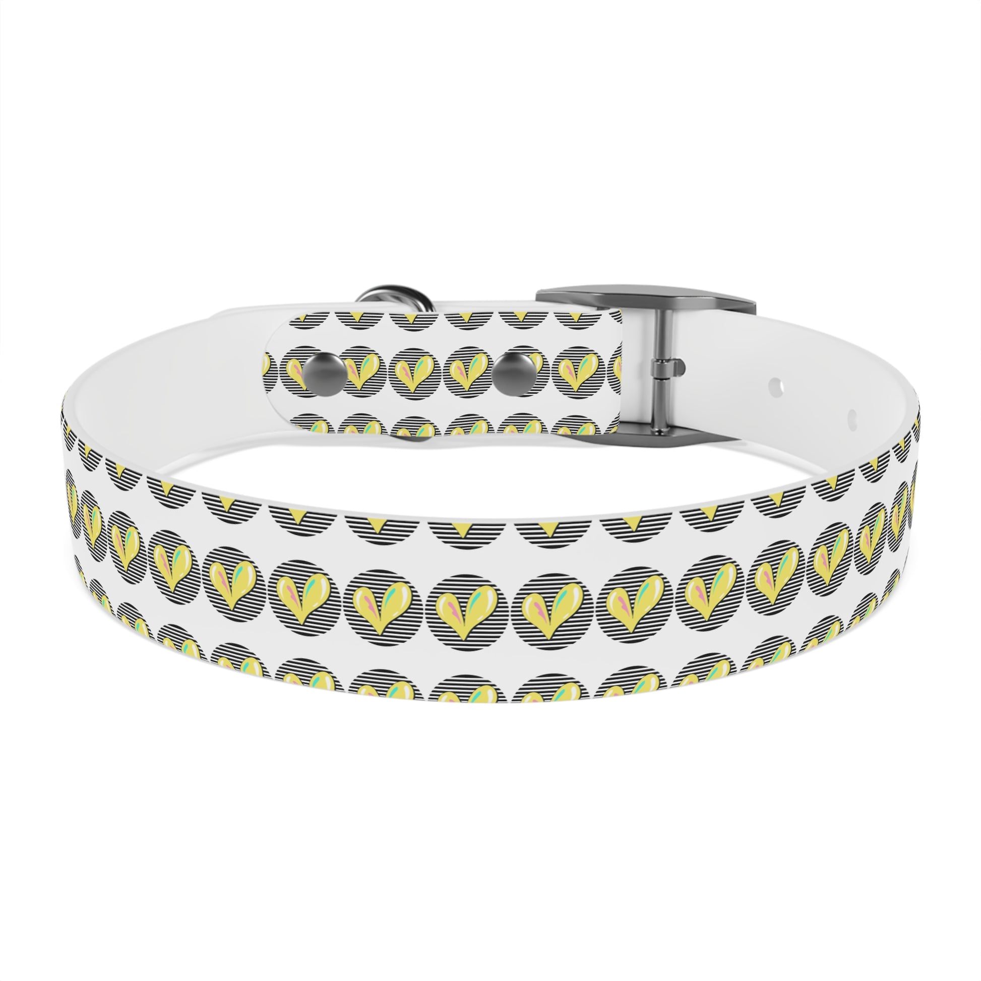 Trendy Dog Collar with Heart Design - DiRoMi